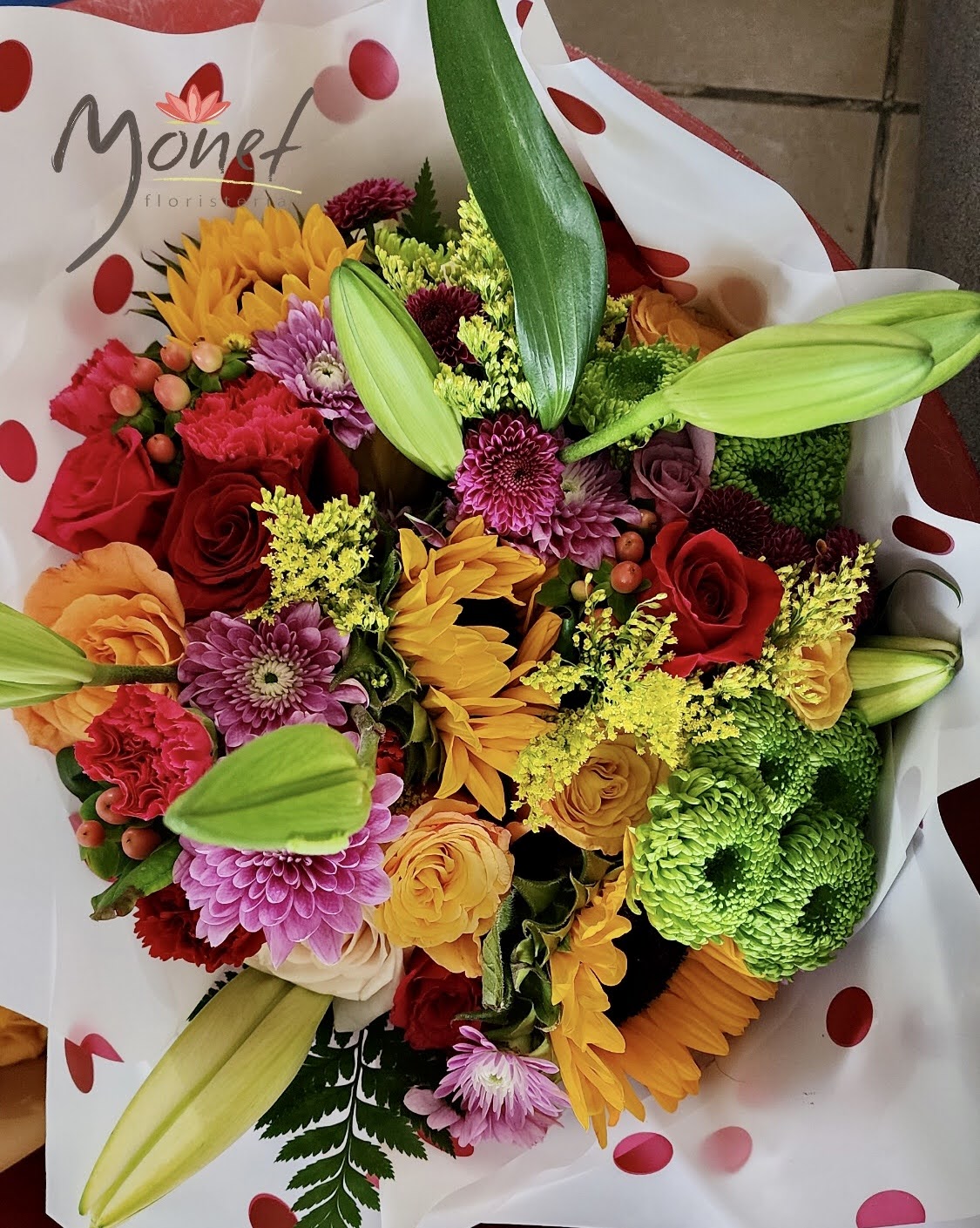 Ramillete con girasoles y flores varias