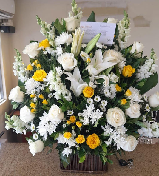 Arreglo Blanco con Amarillo