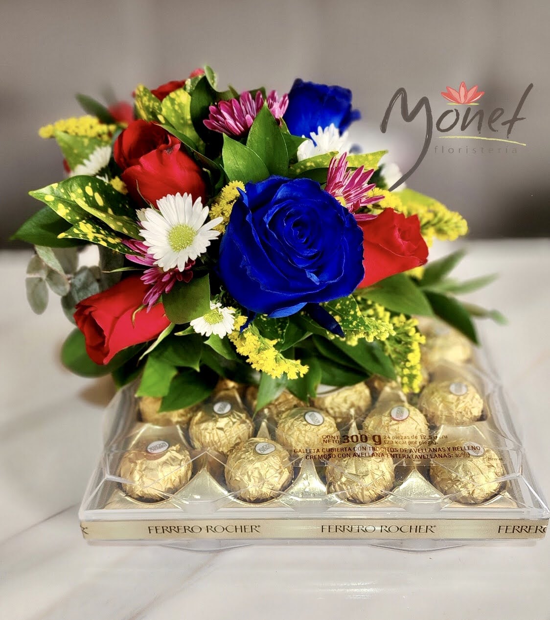 Caja de chocolates Ferreros y flores